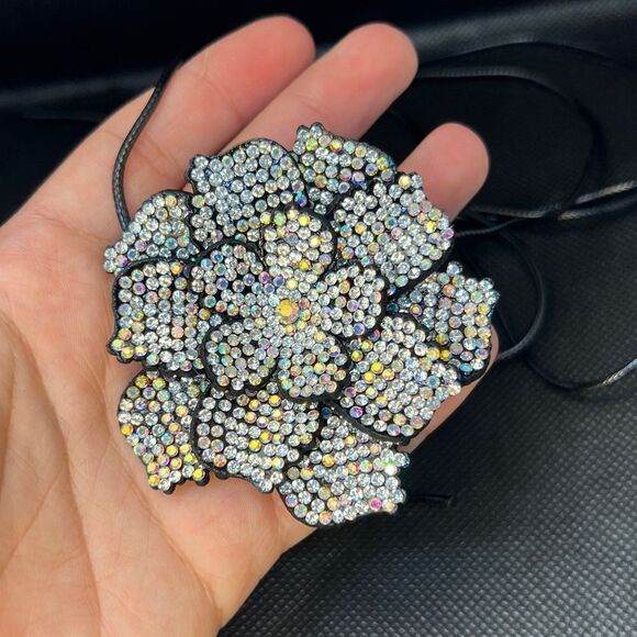 Statement Rhinestone Rose Chocker Necklace - Picture 11 of 14